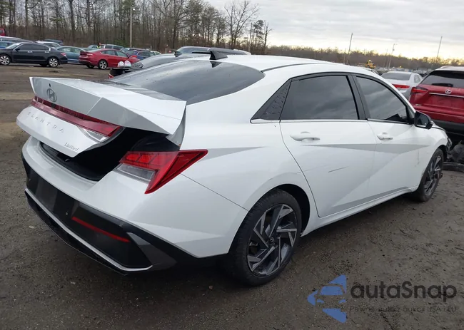 KMHLP4DG4RU841330: 43975476