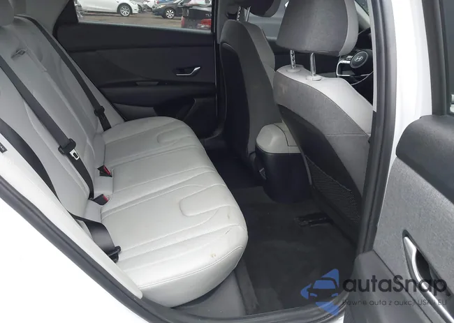 KMHLP4DG4RU841330: 43975476