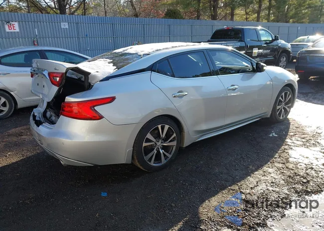 1N4AA6AP6GC900884: 43975482