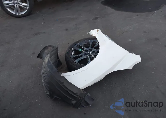 JM1GL1V56H1155187: 43975510