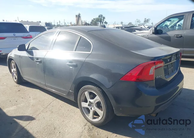 YV1622FS1C2099911: 43975569