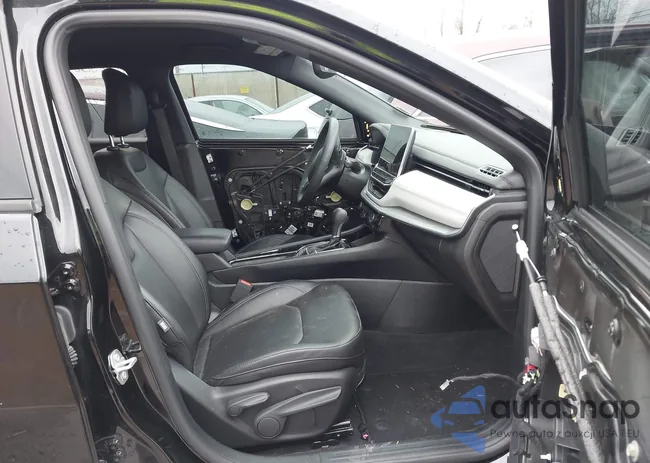 3C4NJDCN9ST504120: 43975675