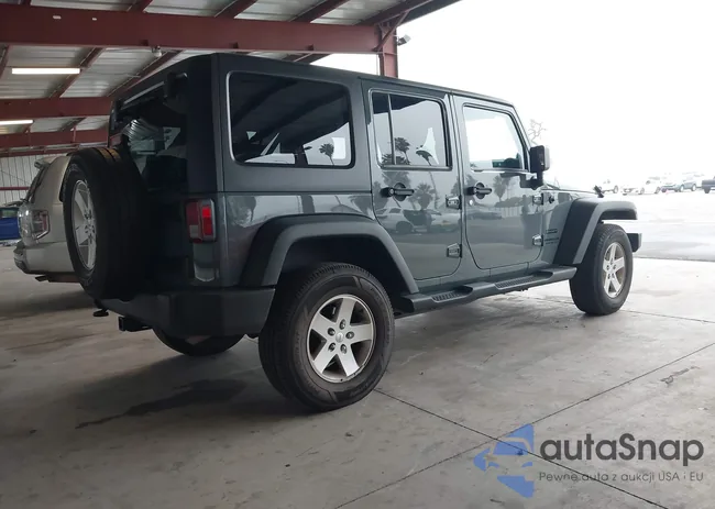 1C4BJWDG2EL208628: 43976825