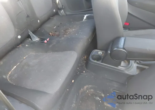 3VWF17AT2EM638633: 43976910