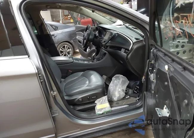 LRBFX3SX3LD059881: 43976923