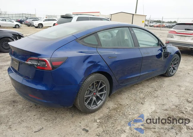 5YJ3E1EA1LF739714: 43976936