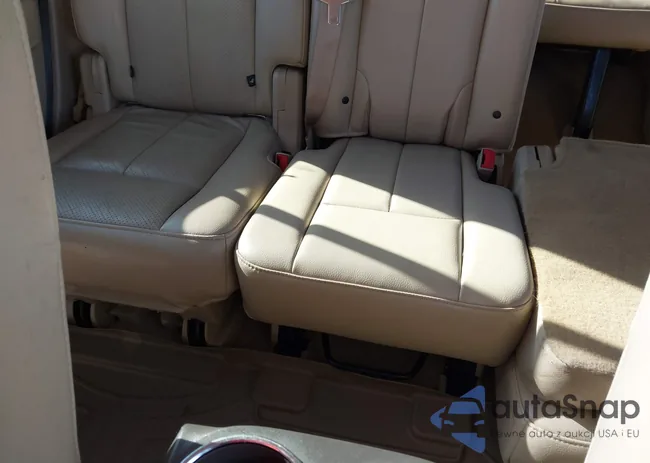 1FMJU1J56CEF08338: 43976996