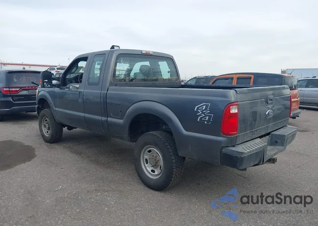 1FT7X2B63FED69650: 43977123