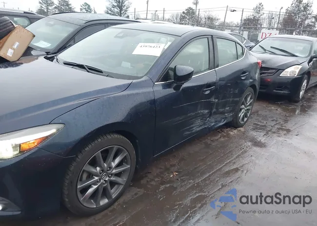 3MZBN1W36JM257189: 43976423