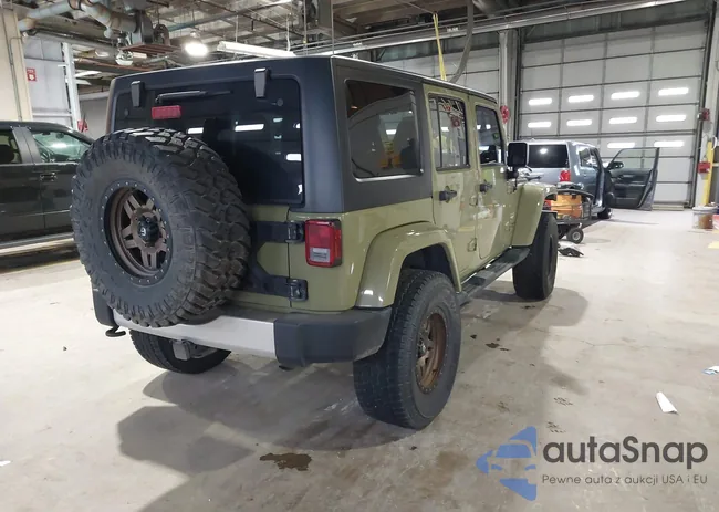 1C4BJWEG6DL604297: 43976463