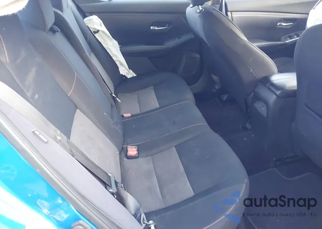 3N1AB8DV4MY211879: 43976609