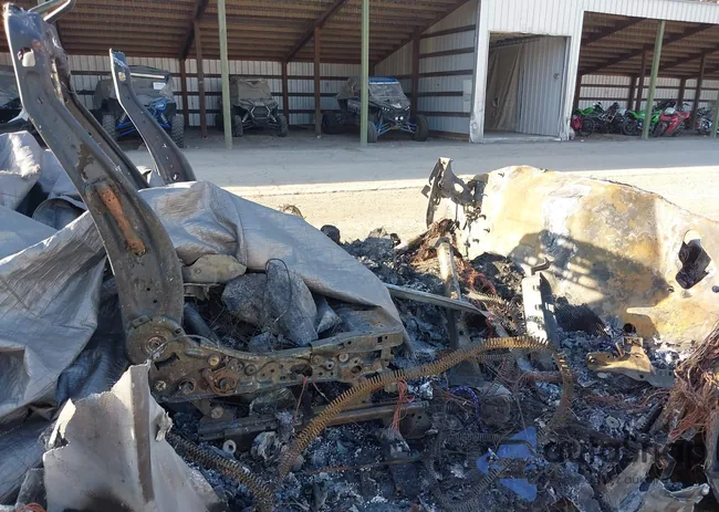 1FTEW1EP9NFB71933: 43977737