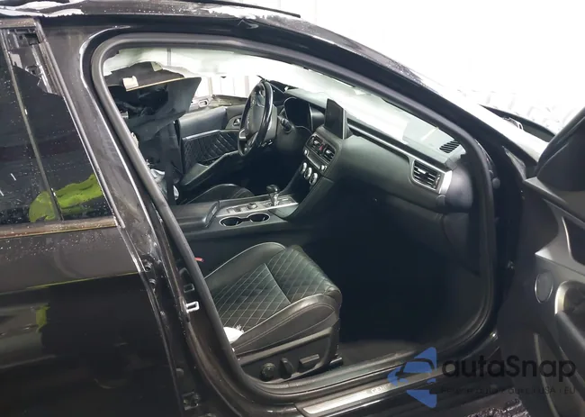 KMTG34LE8KU034351: 43977764