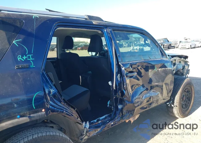 JTEEU5JR2R5312840: 43977849