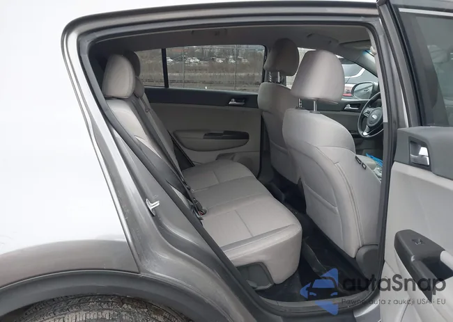 KNDPMCAC0J7379068: 43977961