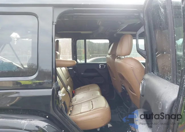 1C4HJXEG9NW217839: 43977993