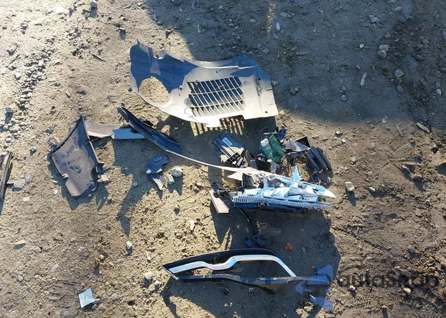 SAJBF4BV0GCY04204: 43978023