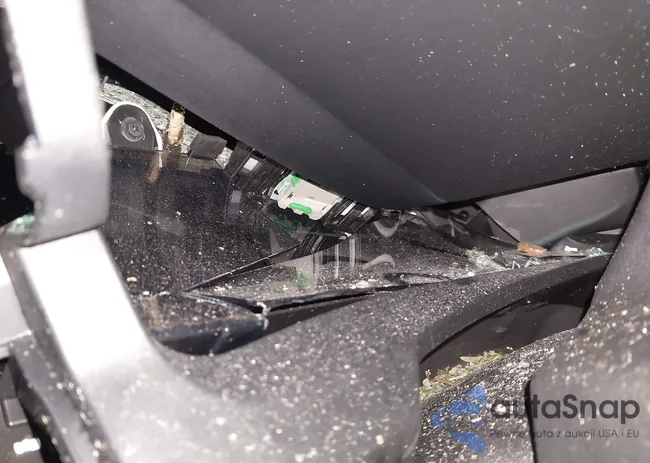 3TMLB5JN7RM021811: 43978037