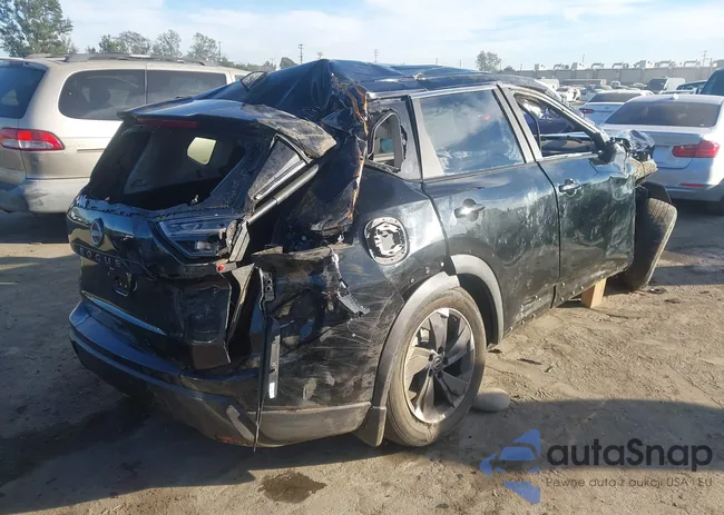 5N1BT3BA6TC677754: 43978148