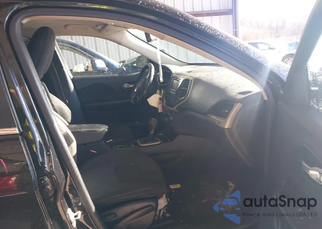 1C4PJMCS3GW155553: 43978277