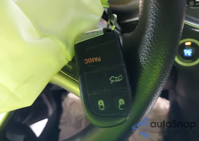 2C3CDXBGXDH688793: 43977322