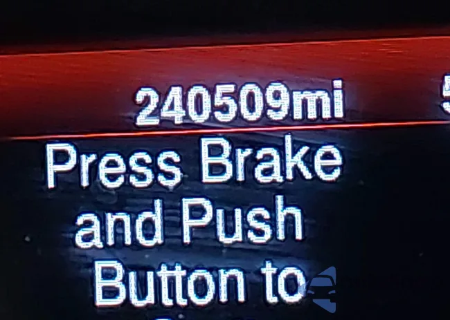 2C3CDXBGXDH688793: 43977322