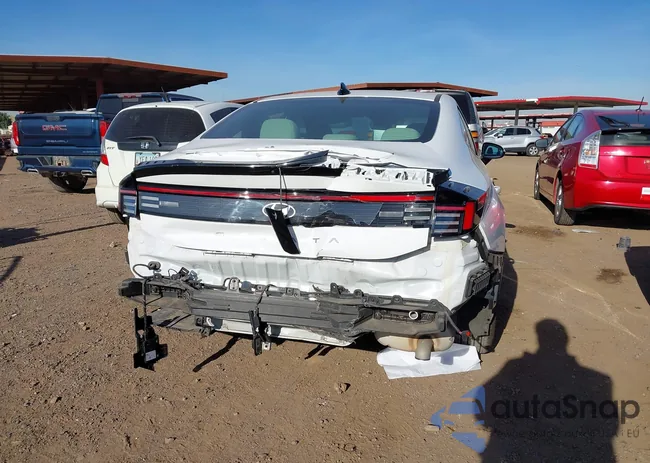 KMHL64JA1SA451960: 43977334