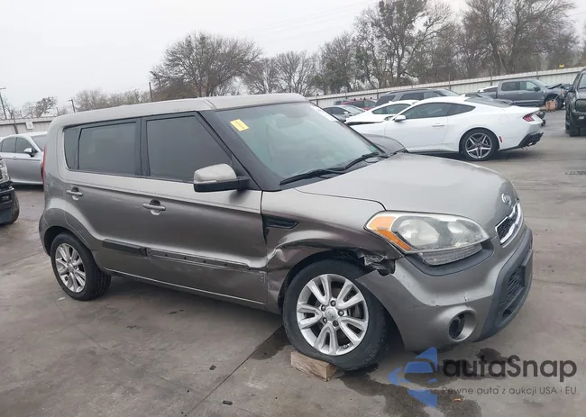 KNDJT2A60C7437437: 43977348