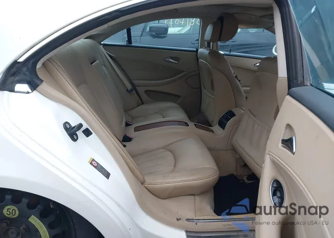 WDDDJ75X26A070153: 43977419