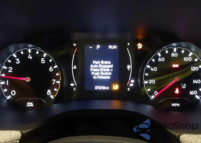 3C4NJDBB4NT135016: 43977649