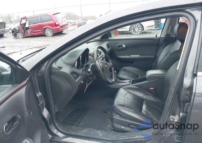 1G1ZE5E10BF199664: 43977686