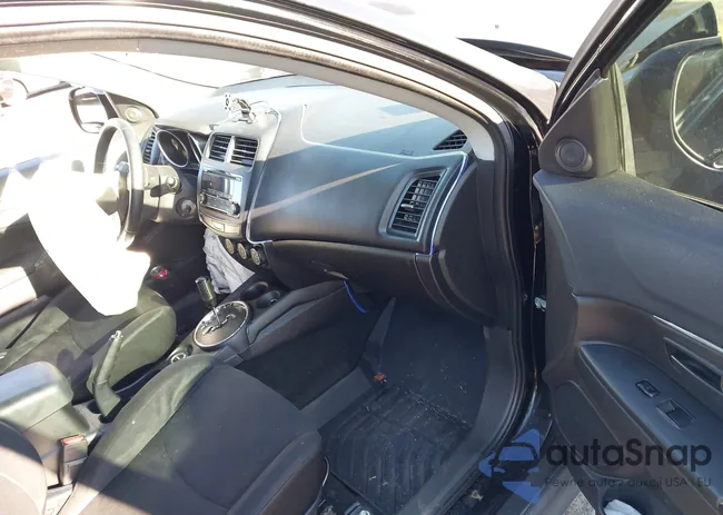 4A4AR3AUXFE020080: 43978760