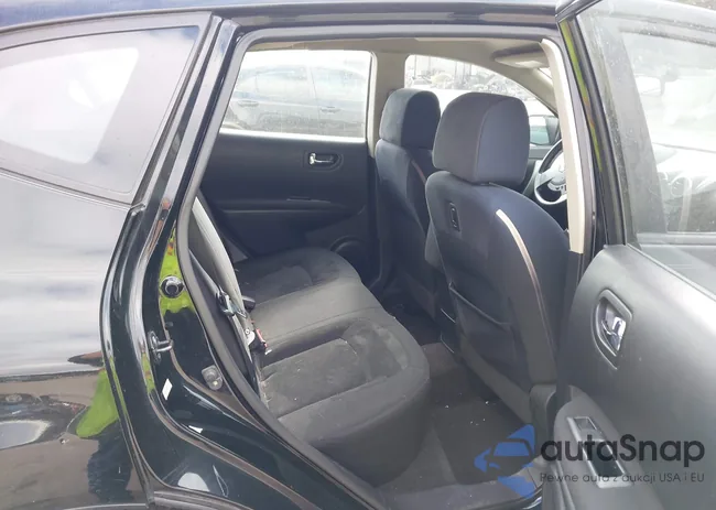 JN8AS58V28W404832: 43978853