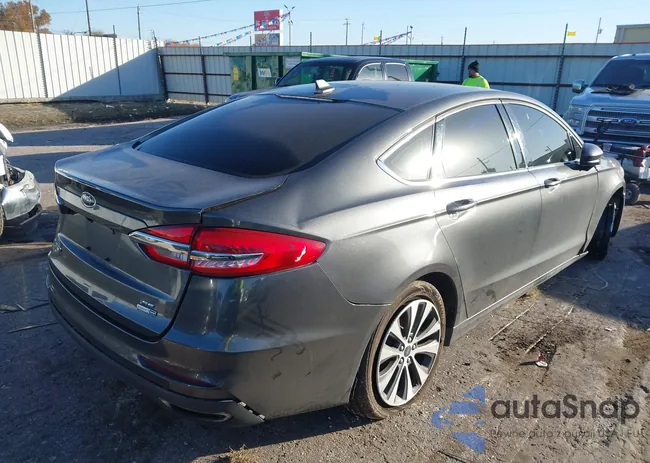 3FA6P0T95KR270432: 43978880