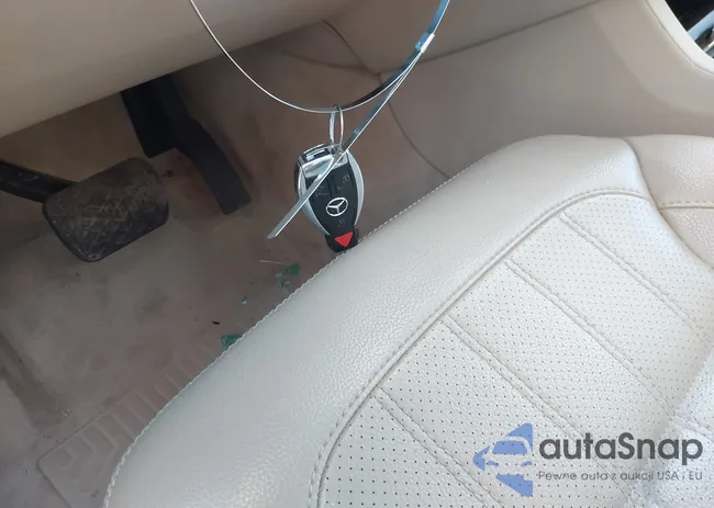 4JGDF7CE7DA174904: 43978994