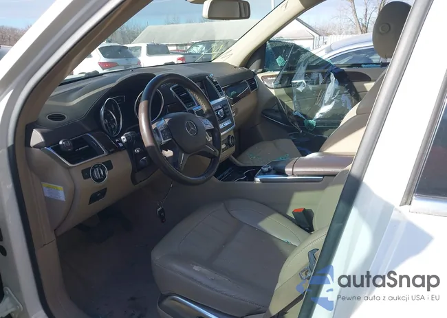 4JGDF7CE7DA174904: 43978994