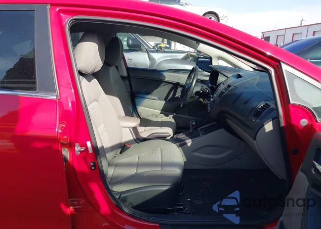 KNAFX4A87E5087470: 43979012