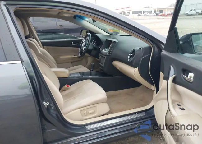 1N4AA5AP5DC848282: 43979042