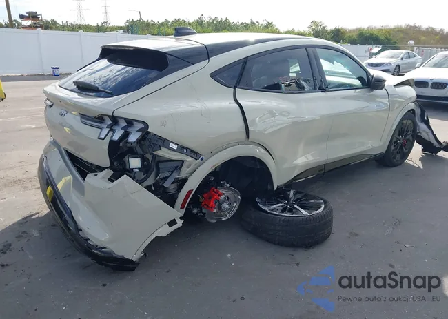 3FMTK4SXXSMA50571: 43979058