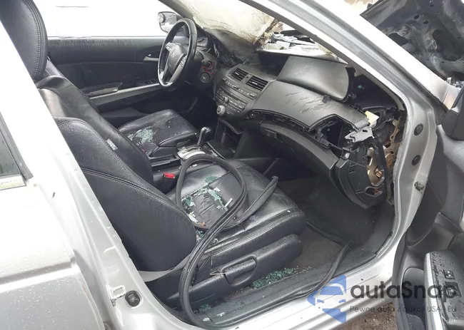 1HGCP26829A046973: 43979138