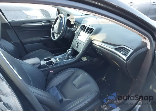 3FA6P0K96DR188505: 43979168