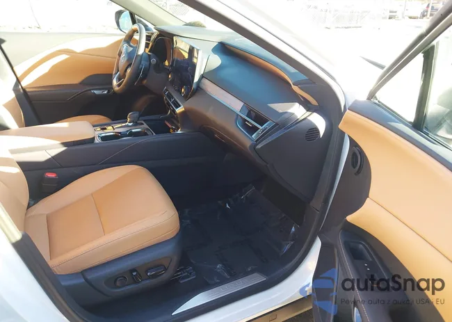 2T2BAMBA9SC055005: 43979221