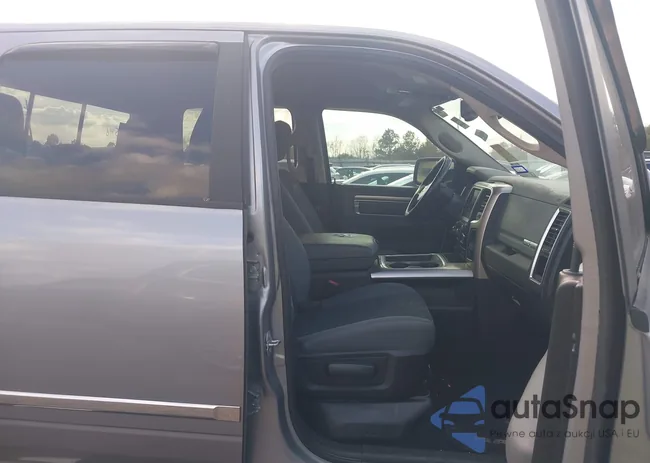 1C6RR7LT2KS620276: 43978312