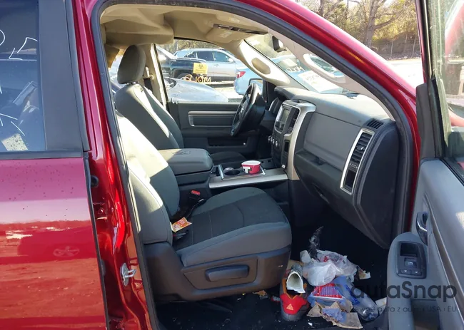 1C6RR6LT1ES140017: 43978329