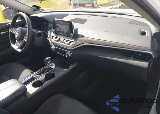 1N4BL4DV9SN400793: 43978367