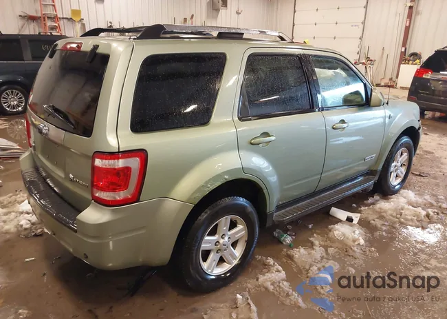 1FMCU49H88KB32968: 43978431