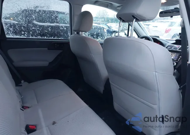 JF2SJAEC2JH599440: 43978533