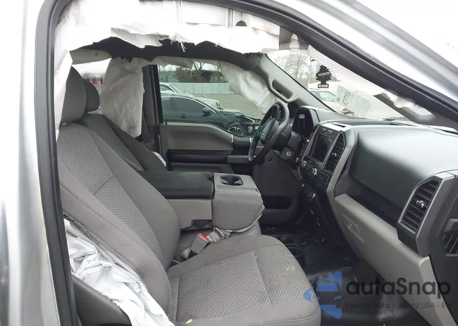 1FTEW1EB8JFD24042: 43979726