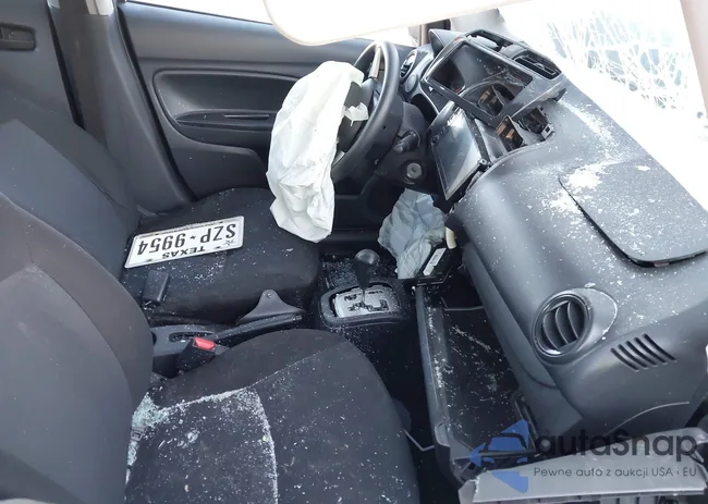 ML32FUFJ1PHF02404: 43979738