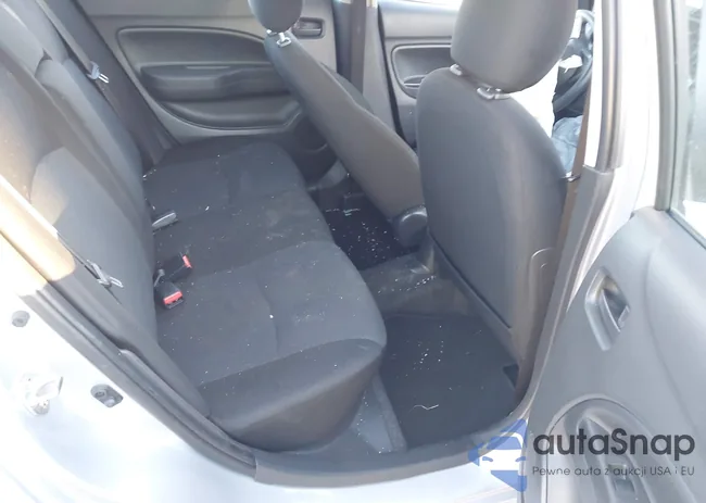 ML32FUFJ1PHF02404: 43979738